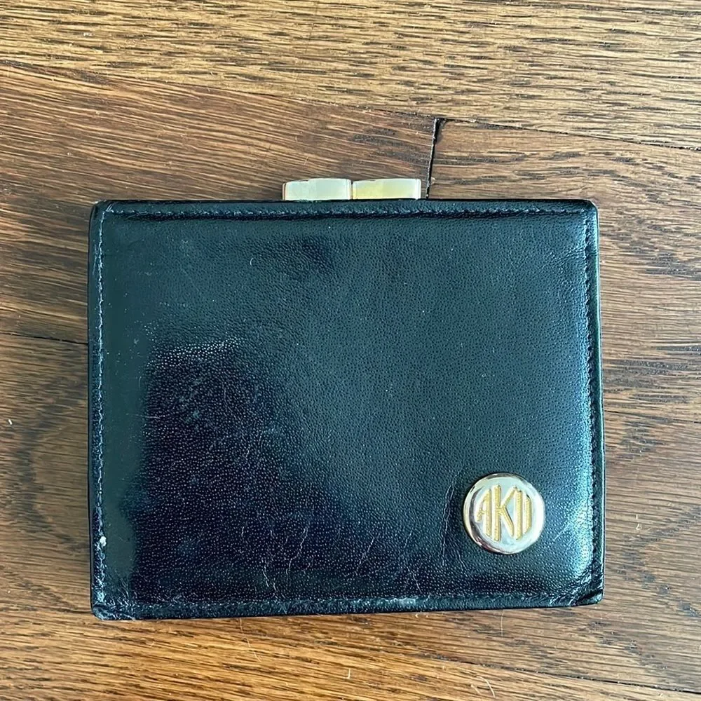 Vtg Anne Klein 2‎ black leather snap top coin purse